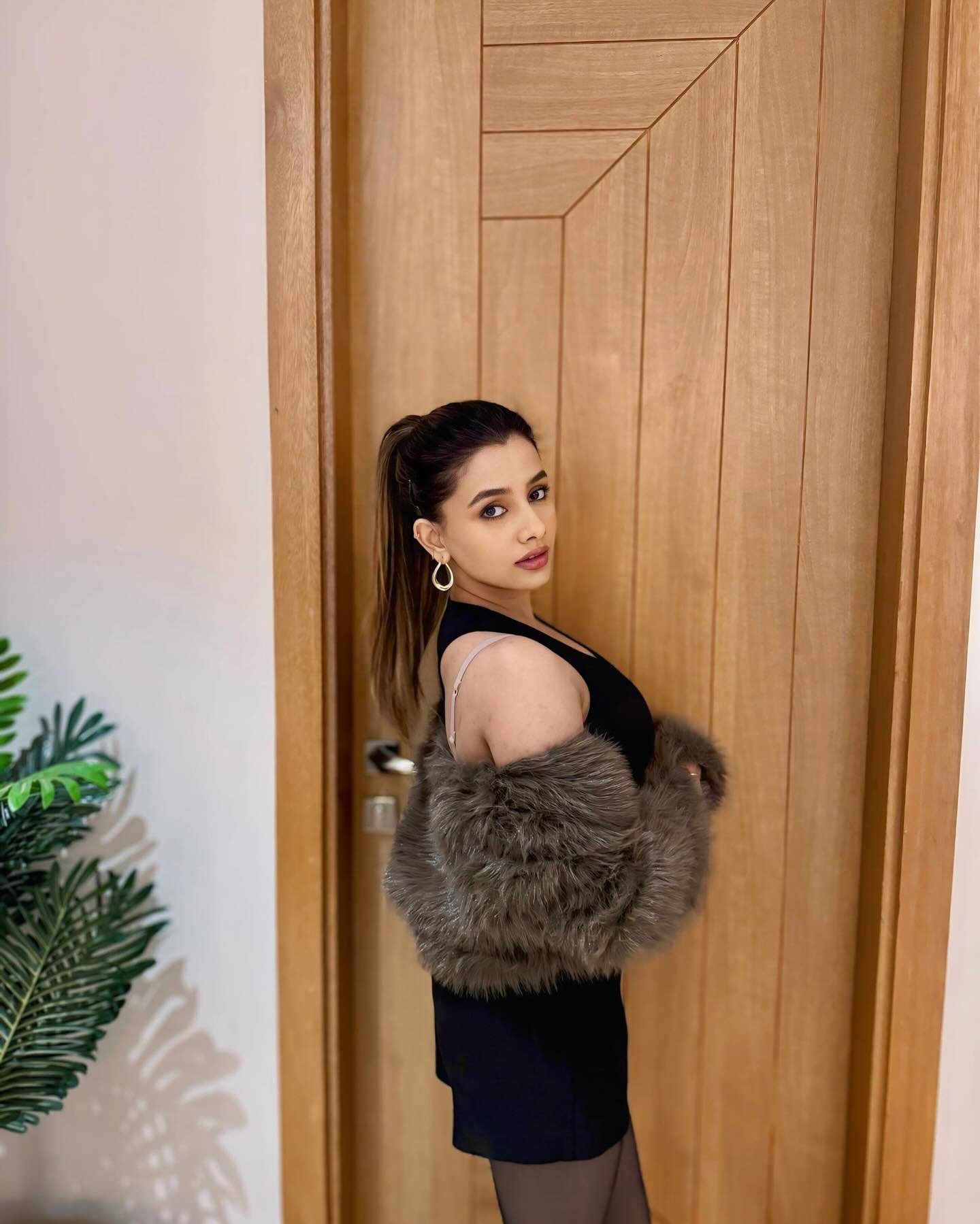 Hot*Call Girls in teleigao Goa╬8929228677╬100% Genuine Call