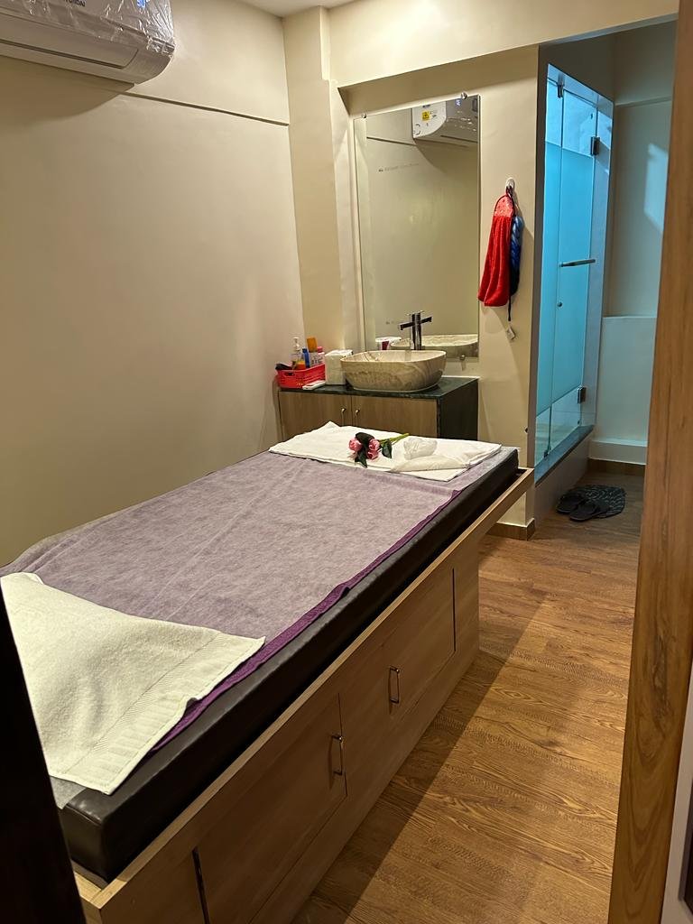 Crystal Thai Spa In Mira Road