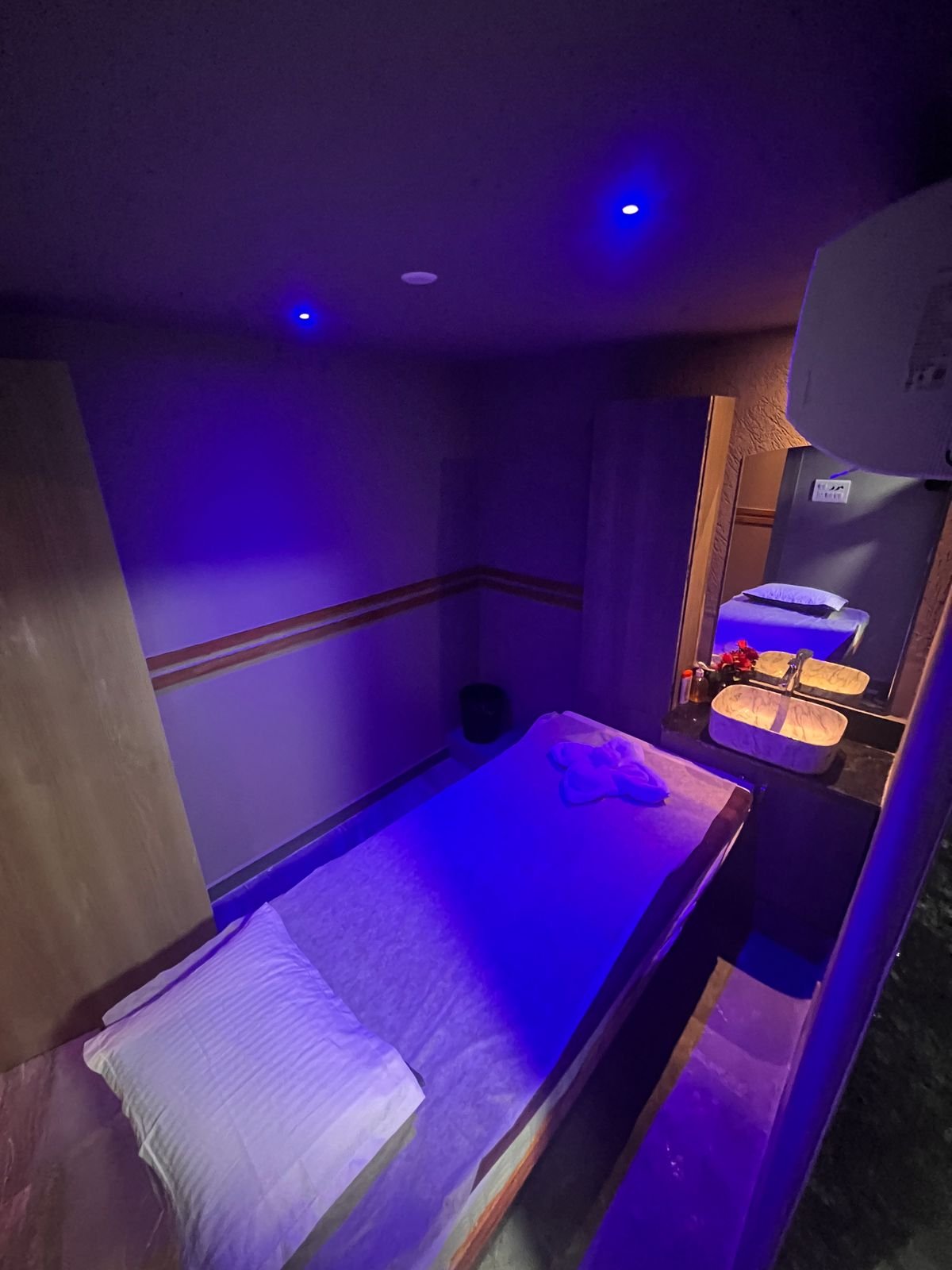 Zaara Spa In Mira Road