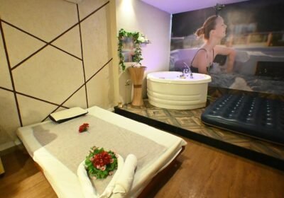 Royal Oak Spa Thane