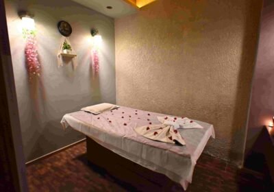 Royal Oak Spa Kharghar
