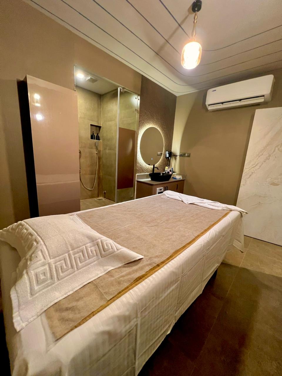 Auric Spa Hosa Road, Bengaluru